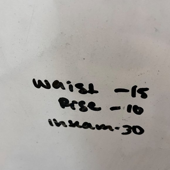 Escada Woman's Sz 38/ US 8 Red Straight Leg Mid Rise Textured Career Pants - Picture 10 of 10